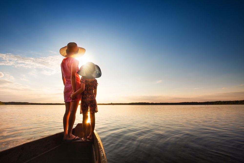 How to Buy a Boat for Your Family